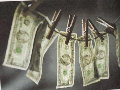 Δεν αντιμετωπίζουν το ξέπλυμα χρήματος Πακιστάν και Ινδονησία