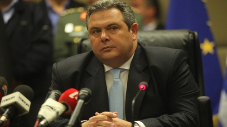 Βολές από πολεμικά πλοία παρακολούθησε ο Πάνος Καμμένος