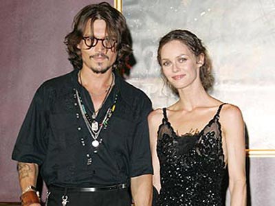 Τι συμβαίνει με τον Johnny Depp και την Vanessa Paradis;