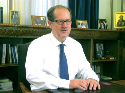 Απομάκρυνση των μεταναστών από την πόλη ζητά ο δήμαρχος Καλαμάτας