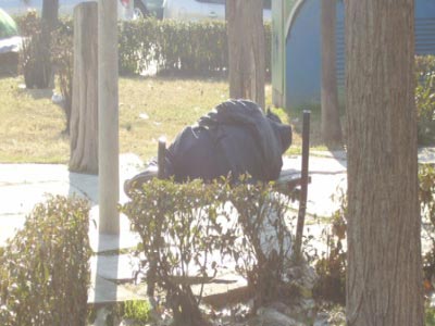 Πληθαίνουν οι άστεγοι στη Λάρισα