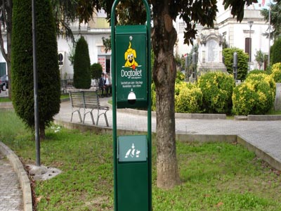 Βόλος: Καλάθια για περιττώματα σκύλων στα πάρκα