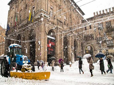 Σαρώνει η κακοκαιρία σε Ιταλία και Ισπανία Σαρώνει η κακοκαιρία σε Ιταλία και Ισπανία