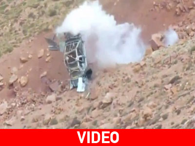 Επέζησε από πτώση σε γκρεμό