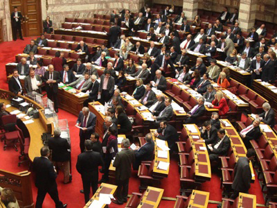 Υπερψηφίστηκε το ν/σ για την απελευθέρωση των υπεραστικών συγκοινωνιών Υπερψηφίστηκε το ν/σ για την απελευθέρωση των υπεραστικών συγκοινωνιών