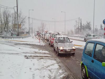 Κυκλοφοριακό αλαλούμ στον δρόμο Τρίπολης – Σπάρτης από την κακοκαιρία