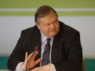 «Η χώρα θέλει μεγάλες συναινέσεις και συστρατεύσεις»