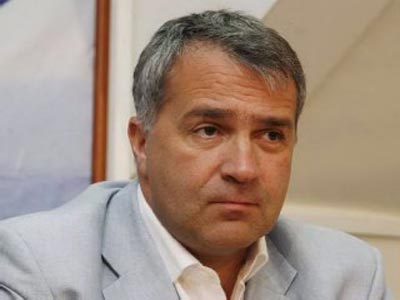 Αποφασισμένος για το κλείσιμο δημόσιων ΚΤΕΟ