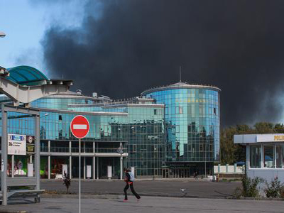 Ουκρανία: Επιθέσεις από ρωσικές δυνάμεις στο αεροδρόμιο του Ντονιέτσκ καταγγέλλει ο στρατός