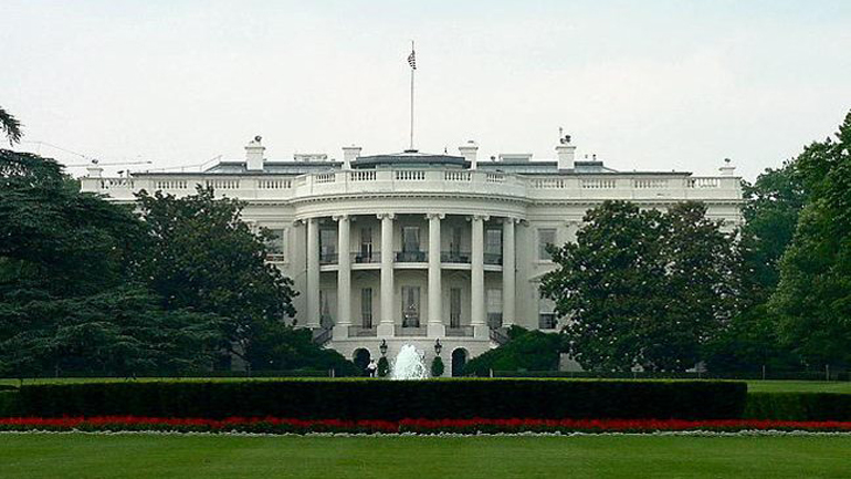 Ο Λευκός Οίκος καλεί το Κογκρέσο να ψηφίσει τον προϋπολογισμό