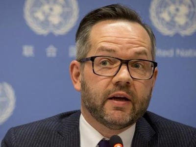 «Χαίρομαι που η Ελλάδα παραιτήθηκε από το κούρεμα χρέους»