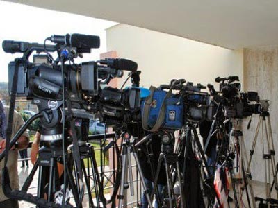 Πρόταση της Κομισιόν για χορήγηση 8,7 εκατ. ευρώ σε απολυμένους ελληνικών ΜΜΕ