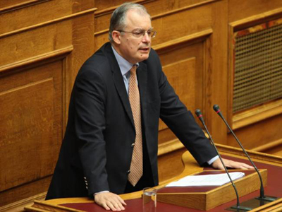 «Nα μην επιστρέψει η χώρα στο καθεστώς του υπαρκτού λαϊκισμού»