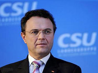 Τάσσεται υπέρ της εξόδου της Ελλάδας από την Ευρωζώνη