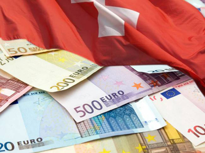 Ελβετία: Σε «μαύρη λίστα» δεκάδες ισχυροί Ρώσοι