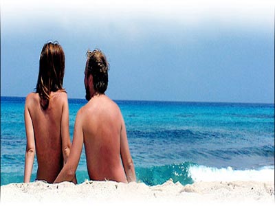 Επίσημη παραλία γυμνιστών στη Σκόπελο