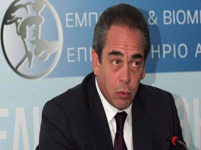 «Η ύφεση καθιστά αδύνατη την επίτευξη των στόχων»