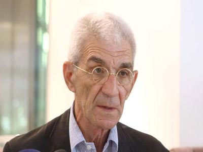 Γερμανική τεχνογνωσία για τη διαχείριση αποβλήτων ζητά ο Μπουτάρης