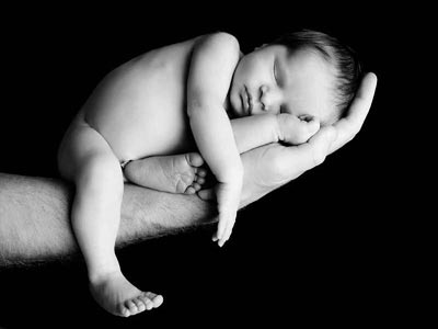 Λάρισα: Εξάρθρωση κυκλώματος εμπορίας βρεφών