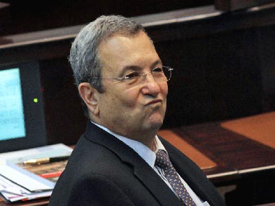 Θέλει να κρατήσει «όλες τις επιλογές στο τραπέζι»