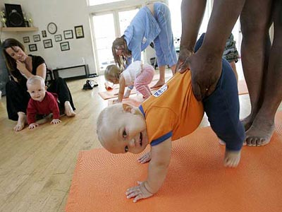 Baby yoga: Ένα δώρο για το μωρό