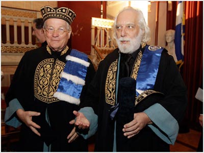 Επίτιμοι διδάκτορες στο Καποδιστριακό οι Πέτερ Στάιν και Δ. Φωτόπουλος