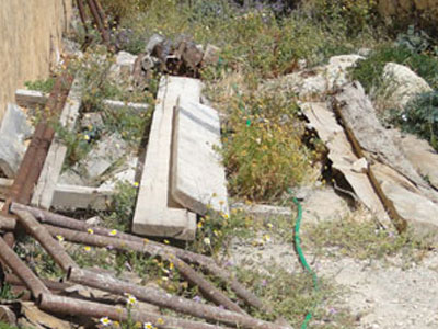 Μετέτρεψαν σε σκουπιδότοπο το ενετικό κάστρο Ρεθύμνου