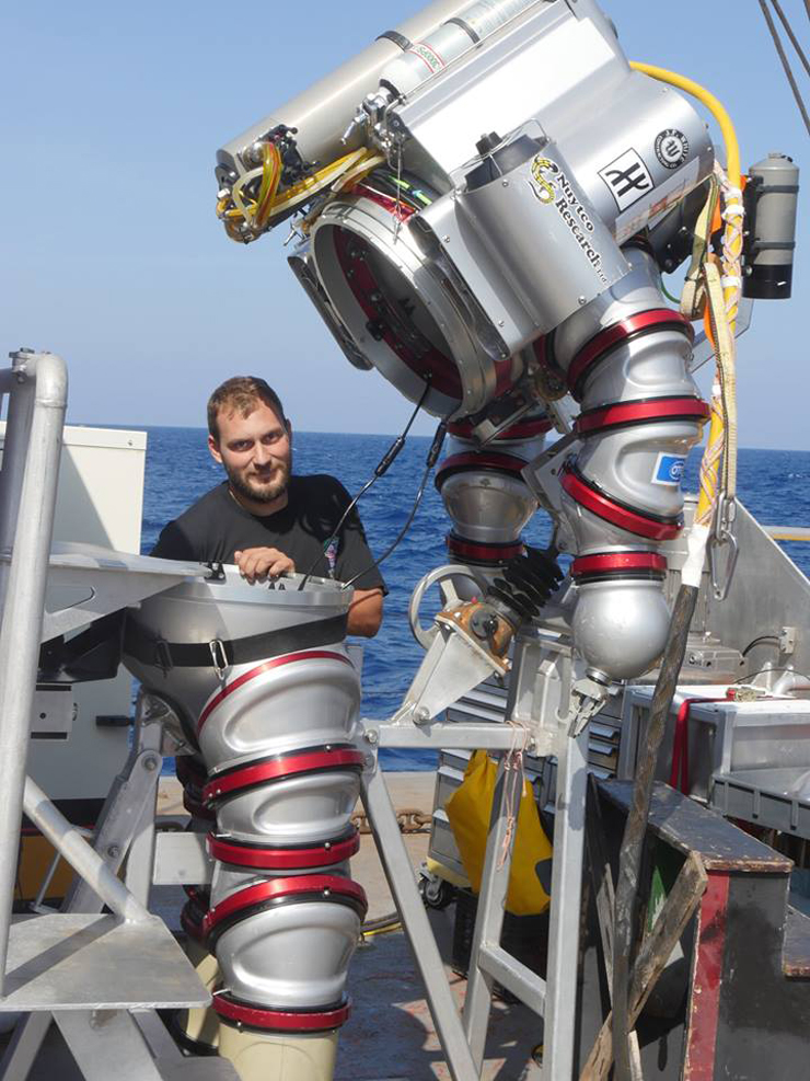 Ο δύτης Νίκος Γιαννουλάκης