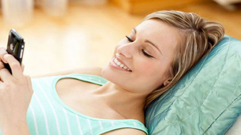 Τα 10 μηνύματα που μας κάνουν πιο ευτυχισμένους το πρωί!