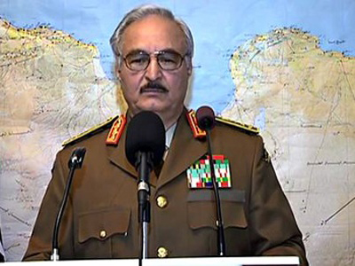 Λιβύη: Ο Χαλίφα Χάφταρ πίσω από τα αεροπορικά πλήγματα στην Τρίπολη Λιβύη: Ο Χαλίφα Χάφταρ πίσω από τα αεροπορικά πλήγματα στην Τρίπολη