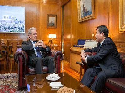 Συνάντηση Αβραμόπουλου με τον απερχόμενο πρέσβη της Κίνας