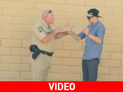 Ταχυδακτυλουργός προσπαθεί να πουλήσει κάνναβη σε αστυνομικό