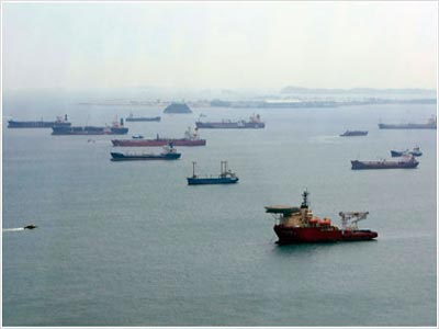 Παγκόσμια συνάντηση κορυφής για τη ναυτιλία