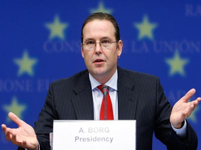 «Η Ε.Ε. δεν θα δεχθεί πιο χαλαρούς όρους για τα δάνεια της Ελλάδας»