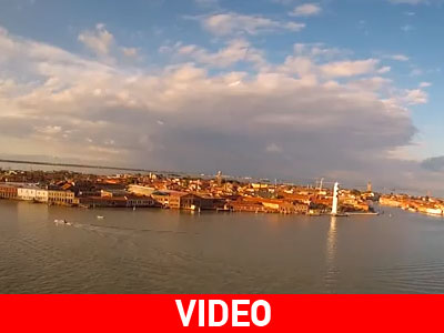 Πετώντας πάνω από τη Βενετία