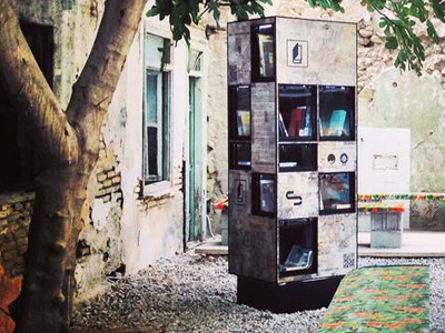 Μια ανταλλακτική βιβλιοθήκη στο κέντρο της Αθήνας