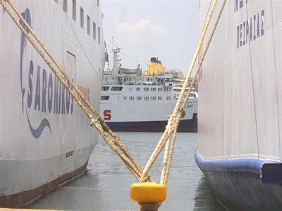 Ανεστάλη η απεργία των ναυτεργατών