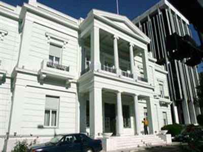 Σε επιφυλακή το Υπουργείο Εξωτερικών για τους Έλληνες στο Ιράκ