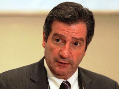 «Θα δημοσιοποιήσω ποια κόμματα βρωμίζουν την Αθήνα με αφίσες»