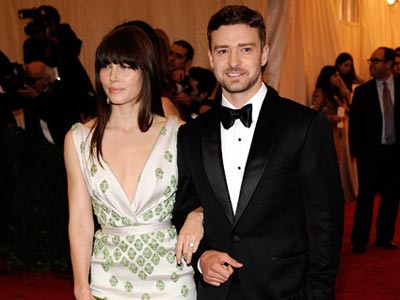 Πρώτη κοινή εμφάνιση Biel-Timberlake μετά τον αρραβώνα