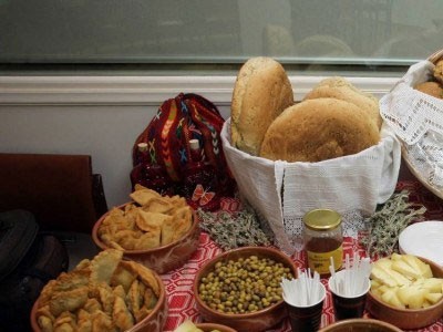 Συνεργασία αγροτών και ξενοδόχων για την προώθηση κρητικών προϊόντων