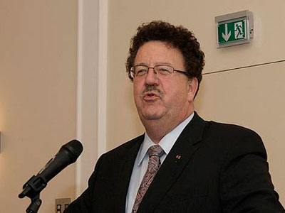 Fuchtel: Θέλουμε σταθερότητα σε χώρες όπως η Ελλάδα Fuchtel: Θέλουμε σταθερότητα σε χώρες όπως η Ελλάδα