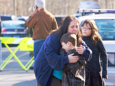 ΗΠΑ: Τα θύματα δέχθηκαν από 3 έως 11 σφαίρες σύμφωνα με τον ιατροδικαστή