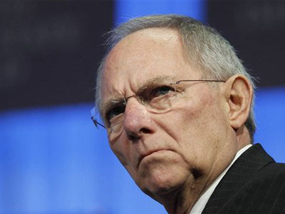 Αποκλείει το «κούρεμα» του ελληνικού χρέους ο Schaeuble