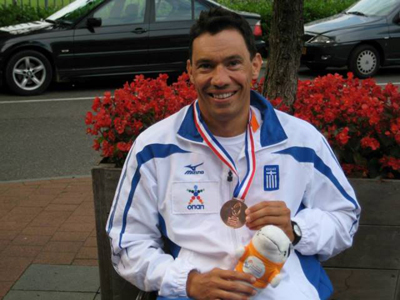 Η ΑΧΑ στηρίζει τον παραολυμπιονίκη στην κολύμβηση Γιάννη Κωστάκη‏