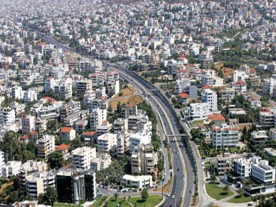 «Γκρεμίζονται» οι τιμές στα ακίνητα