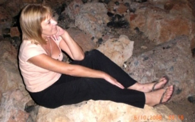 Η Τζιν Χάνλον σε φωτογραφία στην Κρήτη