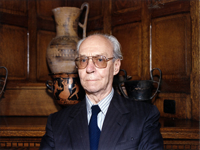 Απεβίωσε ο ακαδημαϊκός Μιχαήλ Σακελλαρίου