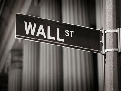Μεικτή εικόνα στη Wall Street