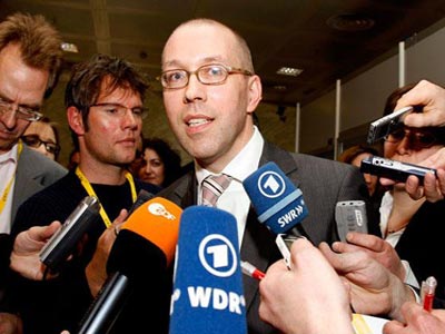 «Συμπλήρωση, όχι χαλάρωση, του Δημοσιονομικού Συμφώνου»